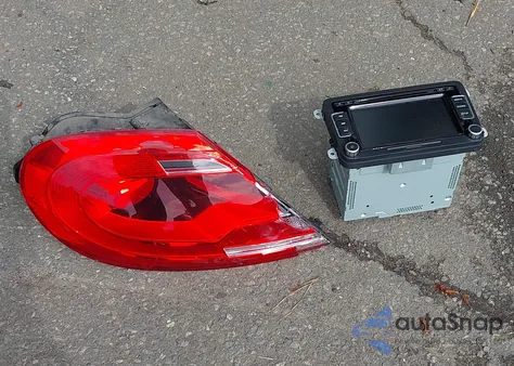 2013 Volkswagen Beetle 2.5L из США, поврежденный, VIN 3VW5P7AT5DM831464